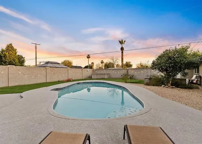Ferienhaus Pool With Patio Lounge & Mini Putti Near Airport Phoenix